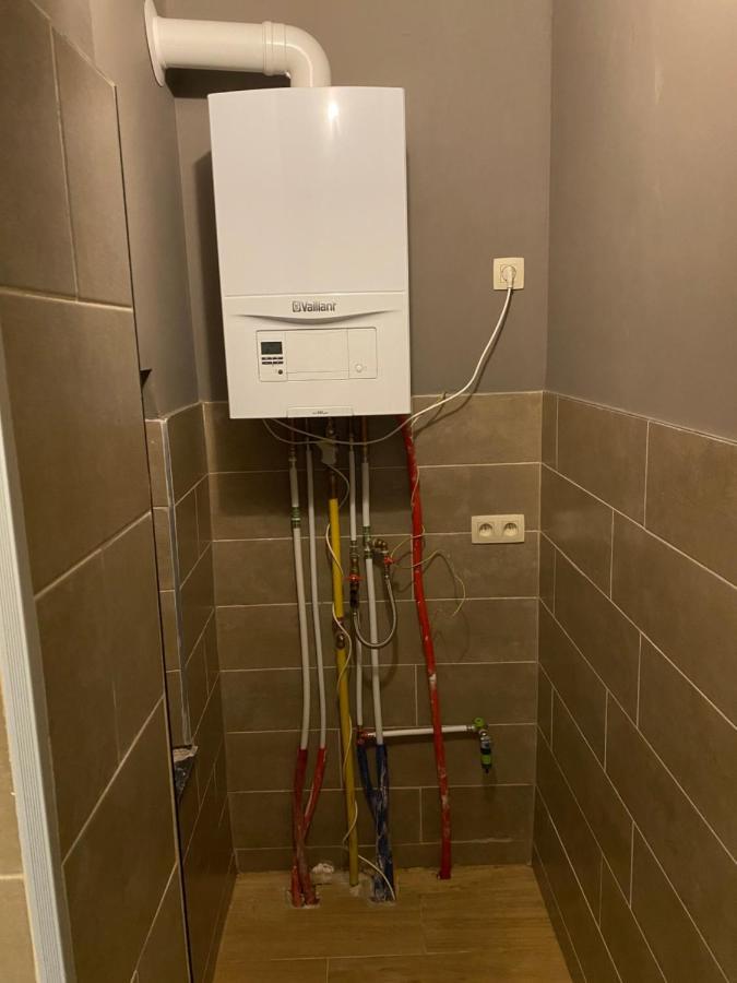 Superbe Appartement Шарлеруа Екстер'єр фото