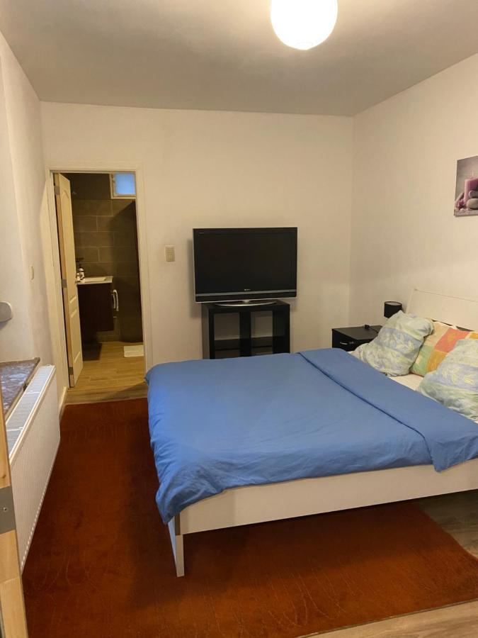 Superbe Appartement Шарлеруа Екстер'єр фото