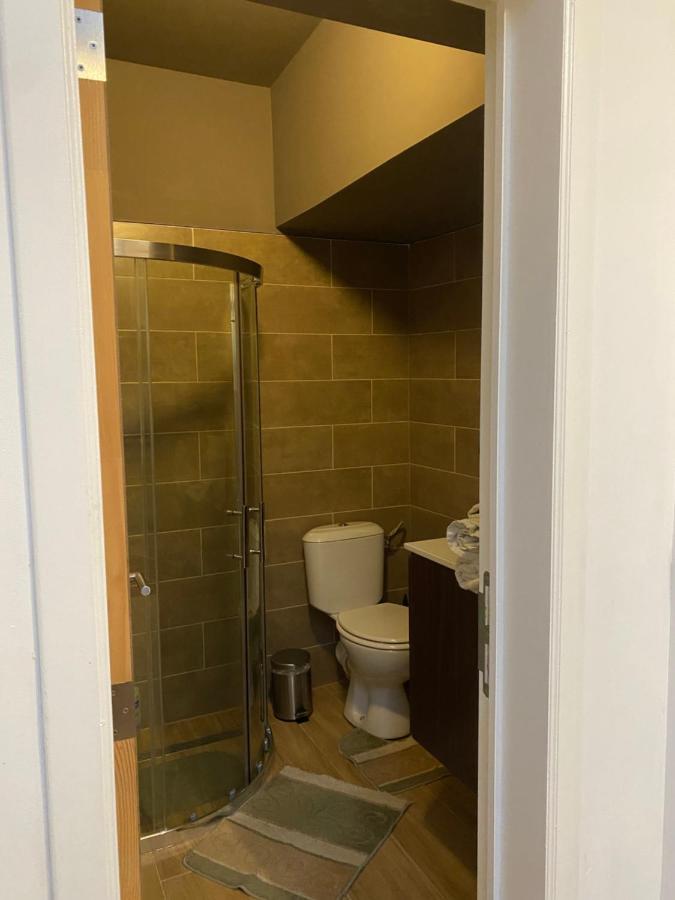 Superbe Appartement Шарлеруа Екстер'єр фото